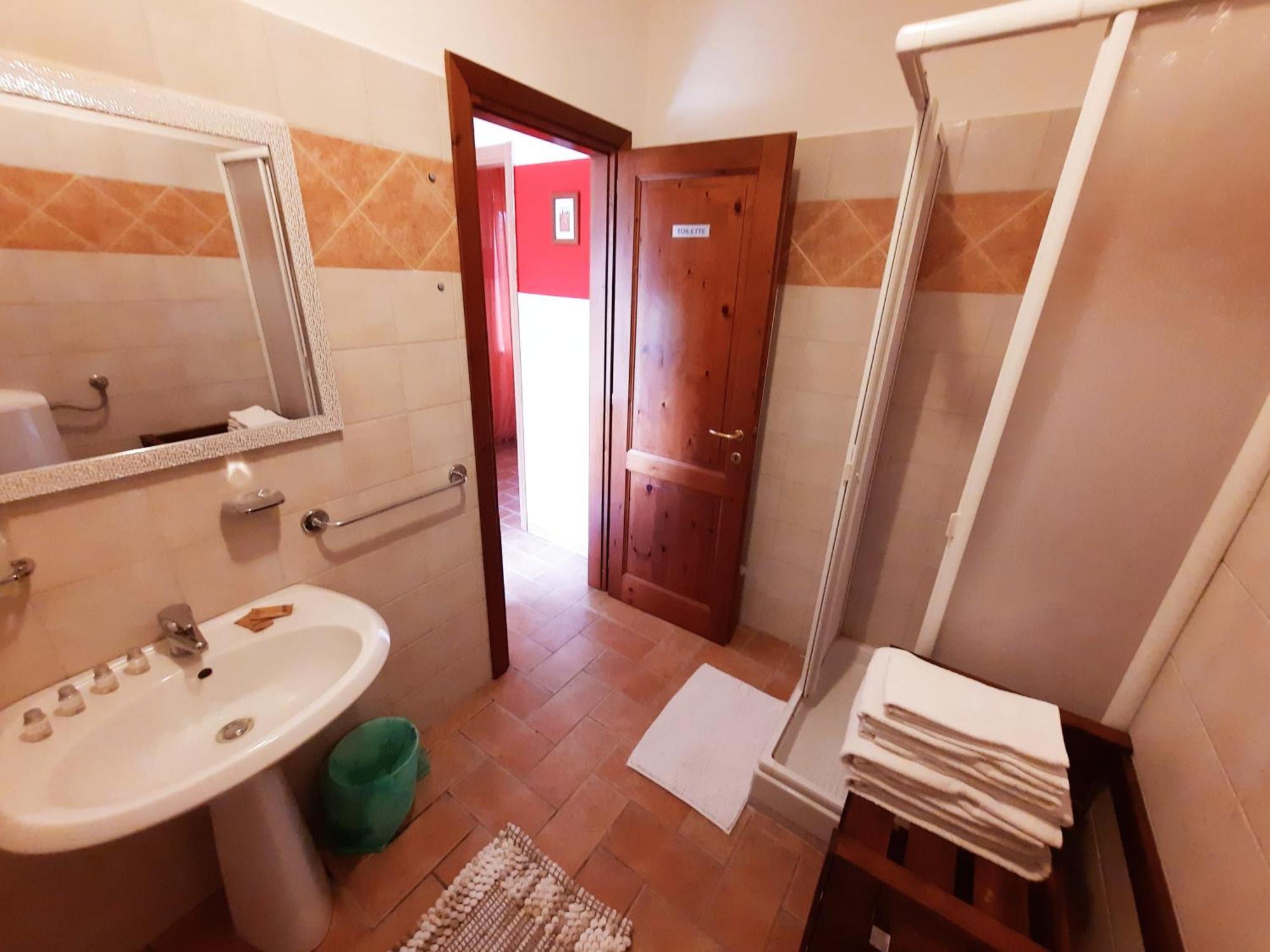 דירות פניקאלה Leonaerdo Guests House חדר תמונה