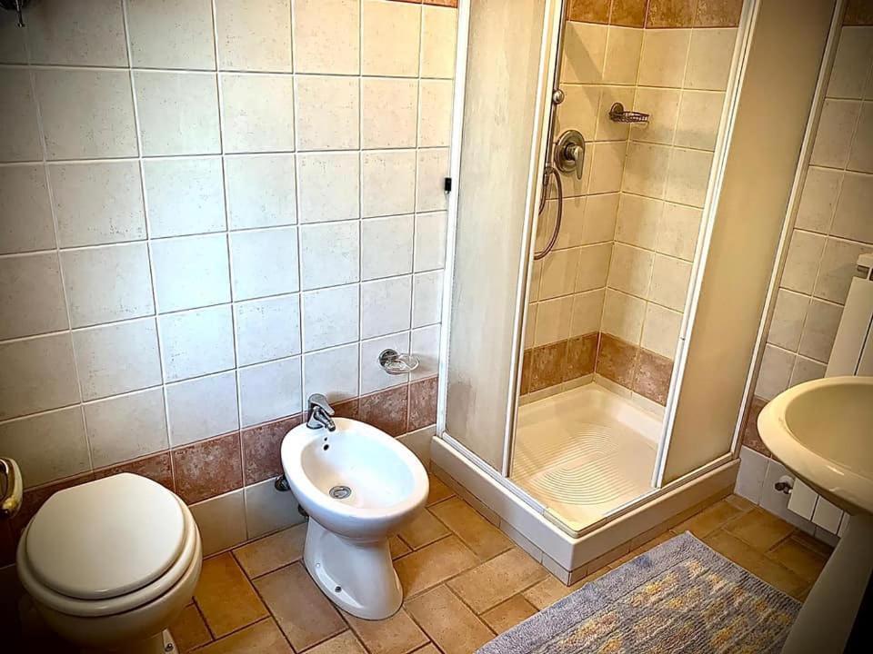 דירות פניקאלה Leonaerdo Guests House חדר תמונה